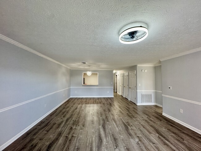 Photo - 101 Pinewood Dr