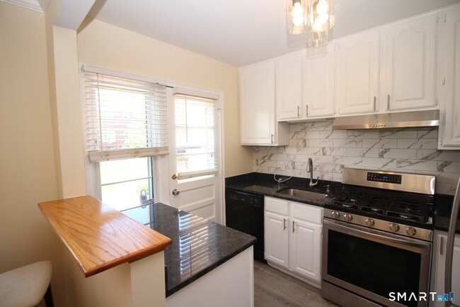 Photo - 244 Glenbrook Rd Unit 35A