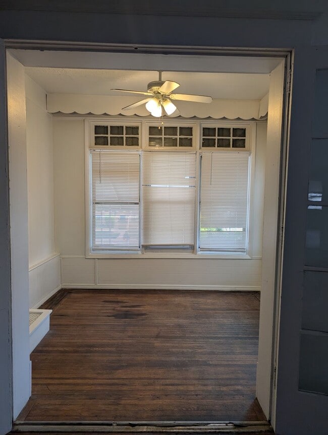 Photo - Now Showing!