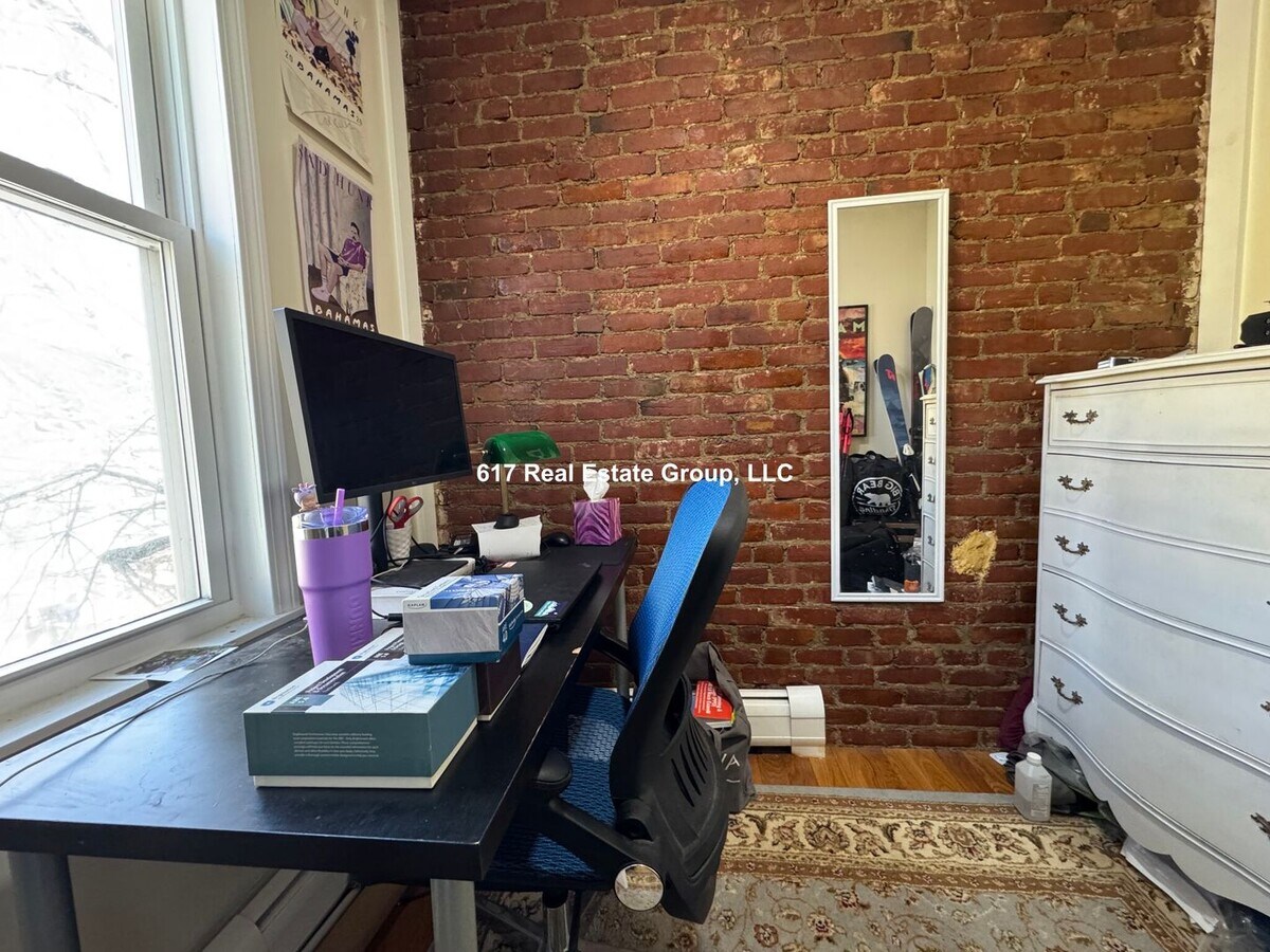 Photo - Beautiful Brookline 1.5 bed available 9/1