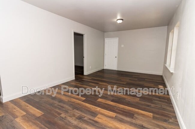 Photo - 517 LaFayette Rd