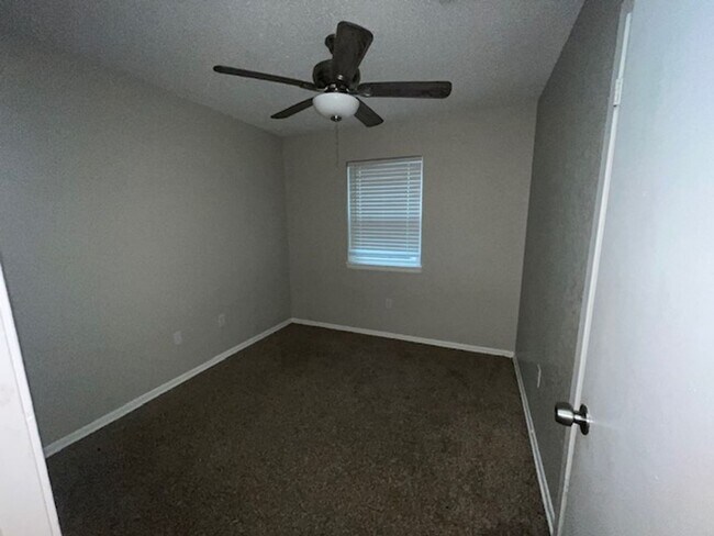 Photo - 2506 Hidden Valley Dr