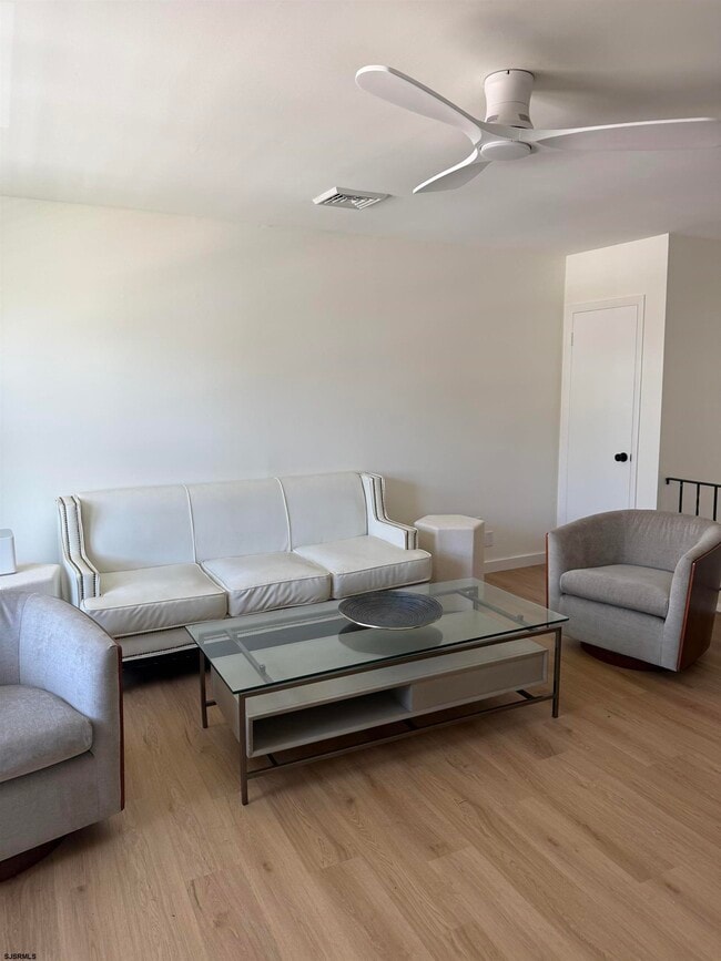 Photo - 210 N Surrey Ave