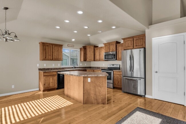 Photo - Beautiful 3 Bedroom Rambler in the Heart of Kaysville