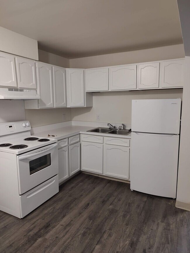 Photo - Parkview Manor Apartments