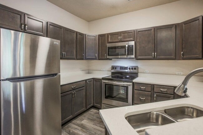 Photo - The Lakes of Beavercreek Apartment Homes