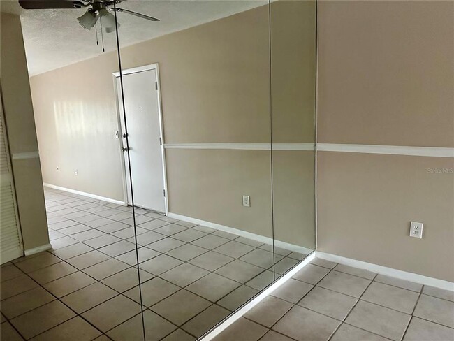 Photo - 950 Lake Destiny Rd Condo Unit E