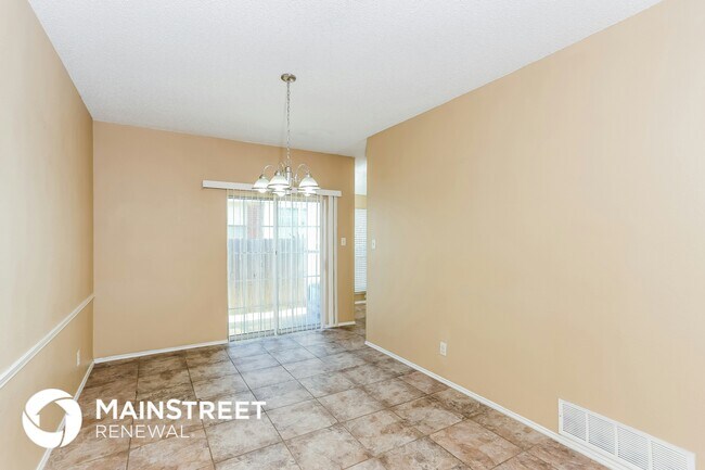 Photo - 2720 Clovermeadow Dr