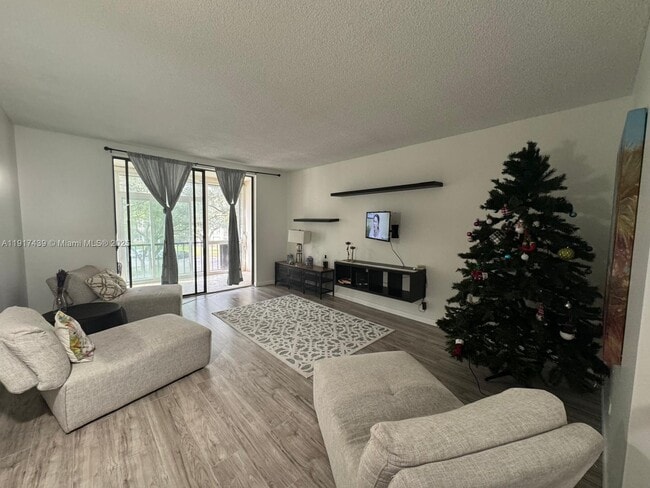 Photo - 3730 Inverrary Dr Unit 3U