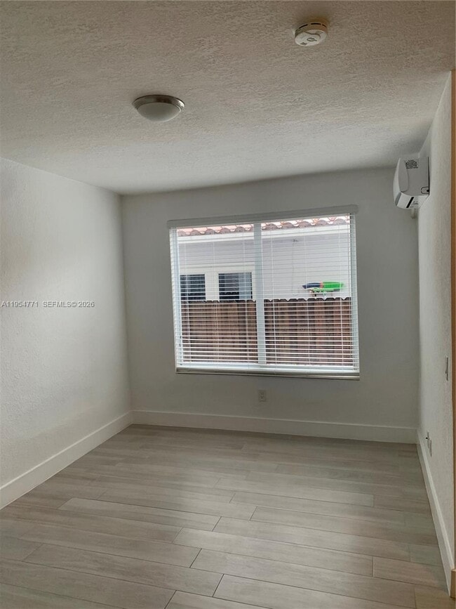 Photo - 712 SW 56th Ave Unit 3B