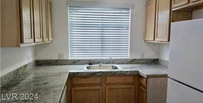 Photo - 4304 W Lake Mead Blvd Unidad 202