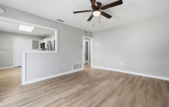 Photo - Renovated 2 Bedroom Jacksonville Heights Duplex Apartment
