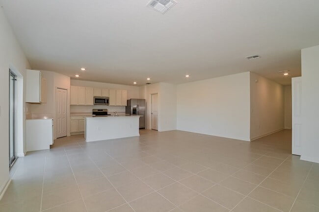 Photo - 4025 Old Ml Rd