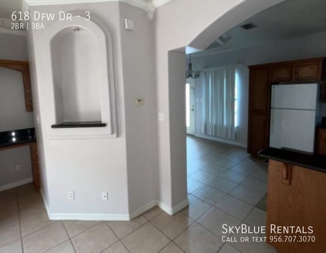 Photo - 618 S Dfw Dr Unit 3