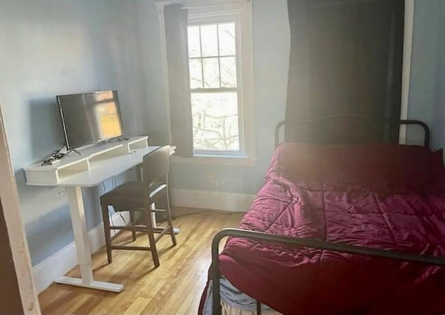 Photo - 996 Pleasant St Unidad 1