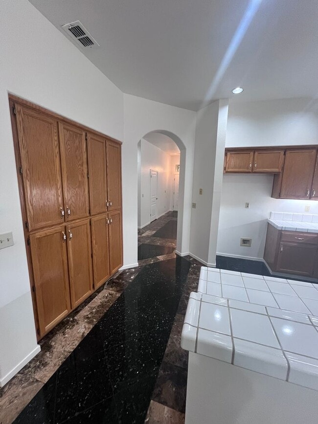 Photo - NICE 3 BEDROOM HOME IN ELK GROVE!!