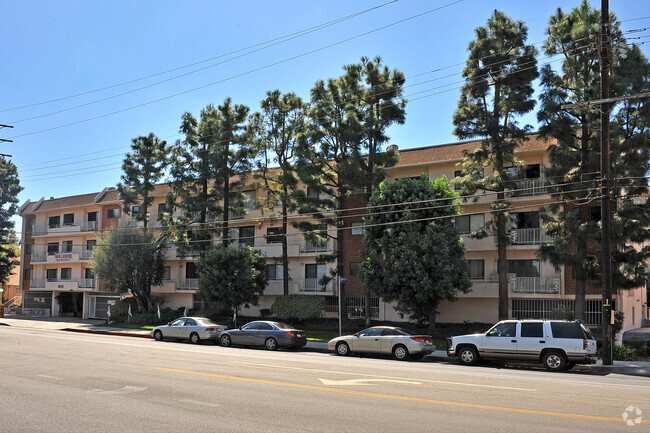 Building Photo - Magnolia View Apartments