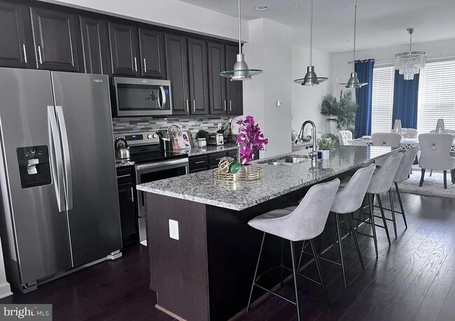 Photo - 7310 Wood Pond Cir