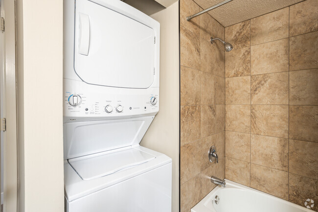 1BR, 1BA - Willow - Spring Tree by Broadmoor Apartments