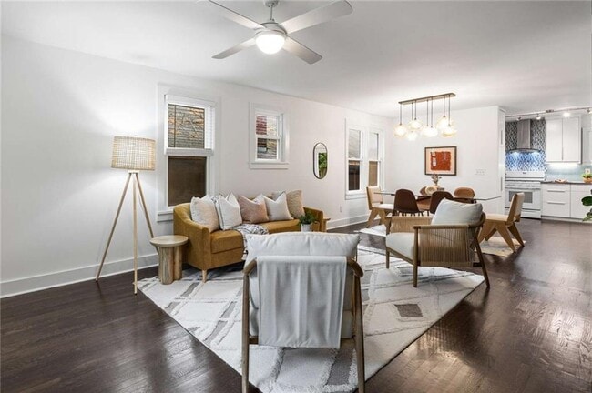 Photo - 830 Belgrade Ave NE