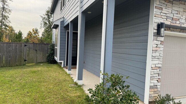 Photo - 975 Lars Trek Trail