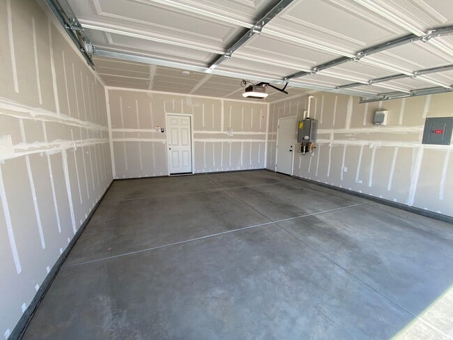 Photo - Beazer home located in SE Visalia Availabl...