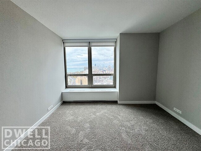 Photo - 3440 N Lake Shore Dr