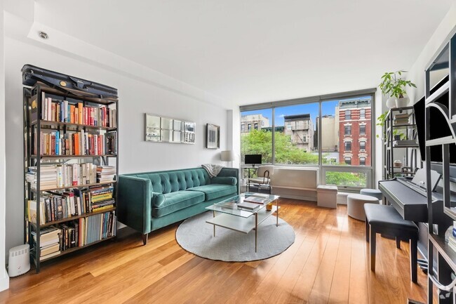 Building Photo - 1 Avenue B Unit 4E Rental