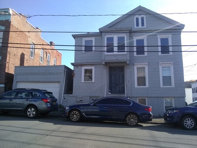 65 13th St Unit 2nd floor