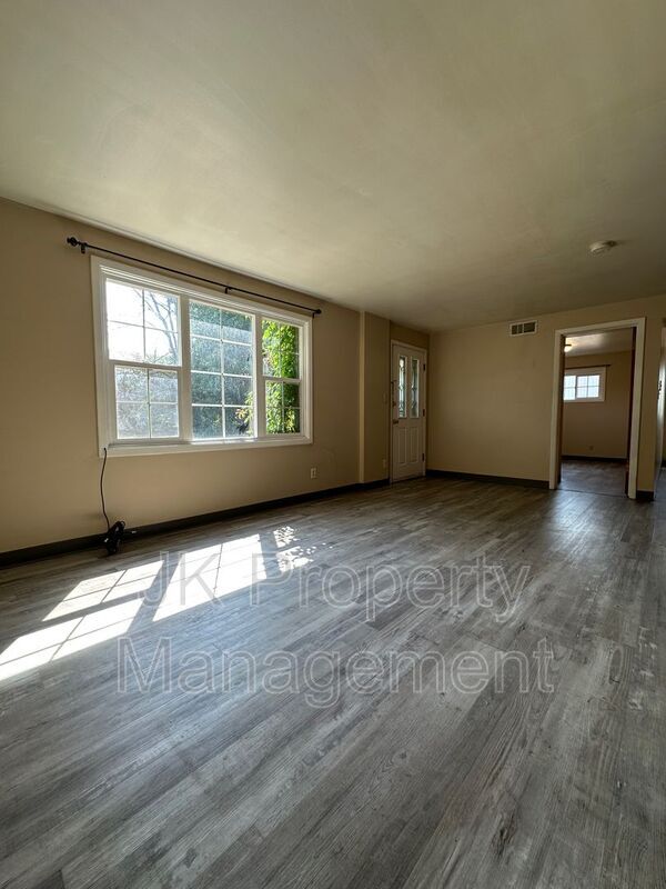 Photo - 1322 1st Ave NW Unidad #01