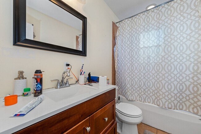 Photo - Nicely Priced 4-bed, 2-bath Mission Hill Apartment