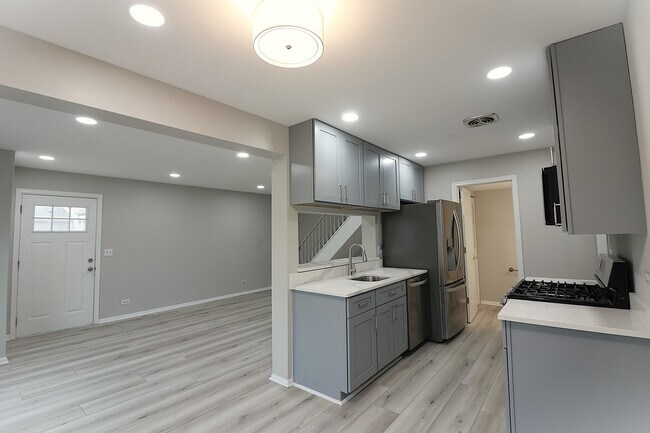 Photo - 360 Farmingdale Cir Unit 360