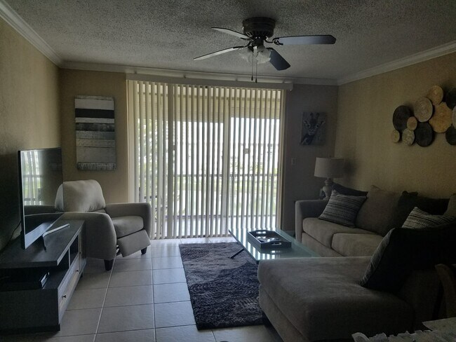 living room - 2903 Point East Dr Unit k606