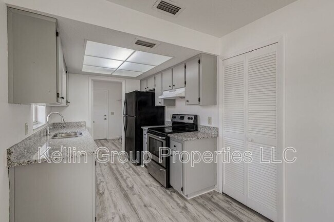 Photo - 401 Big Cedar Way Unidad A