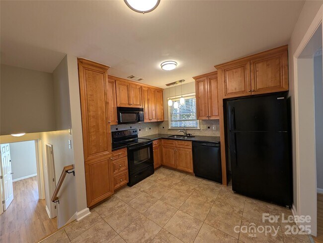 Photo - 3331 Donovan Pl