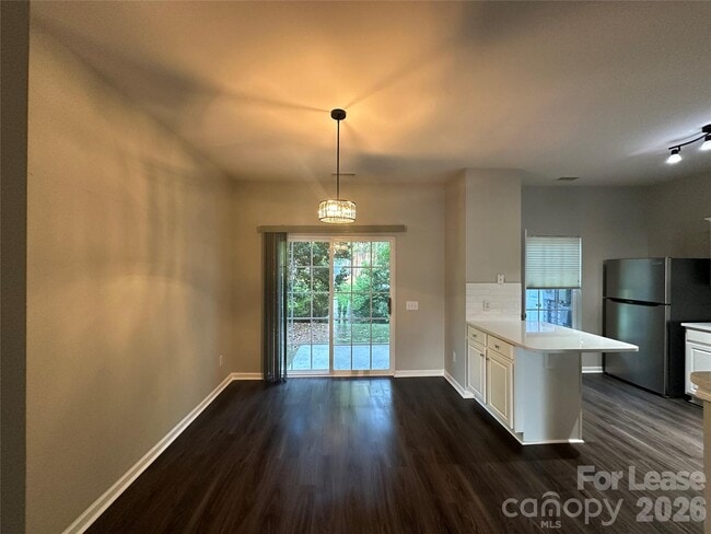 Photo - 6613 Rothchild Dr