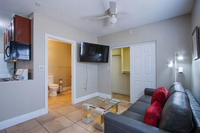 Photo - 1012 Eugene Cernan St