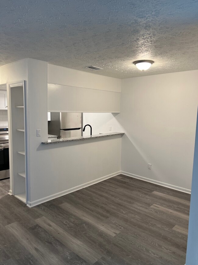 Photo - 1724 Wesley Way NW