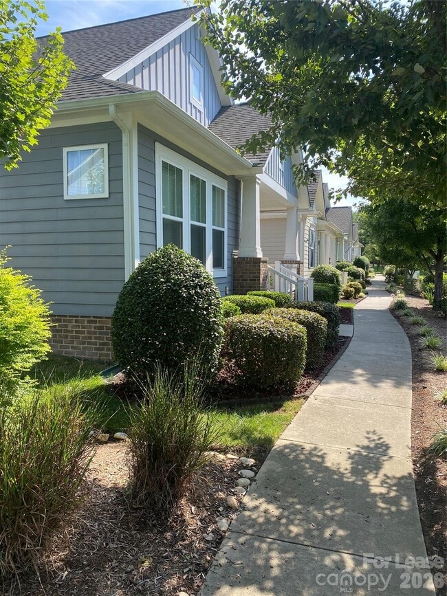 Photo - 4221 Courtly Ln
