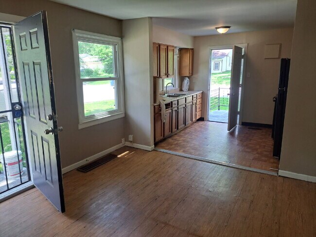 Photo - 10196 Winkler Dr