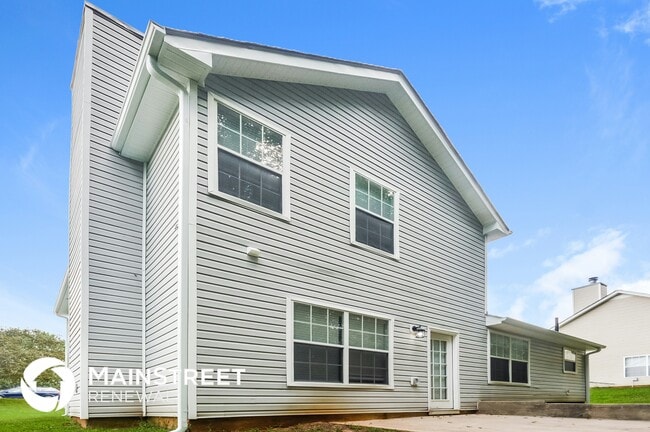 Building Photo - 220 Cinnamon Oak Cir