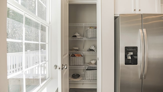 Photo - 527 N Palace Dr