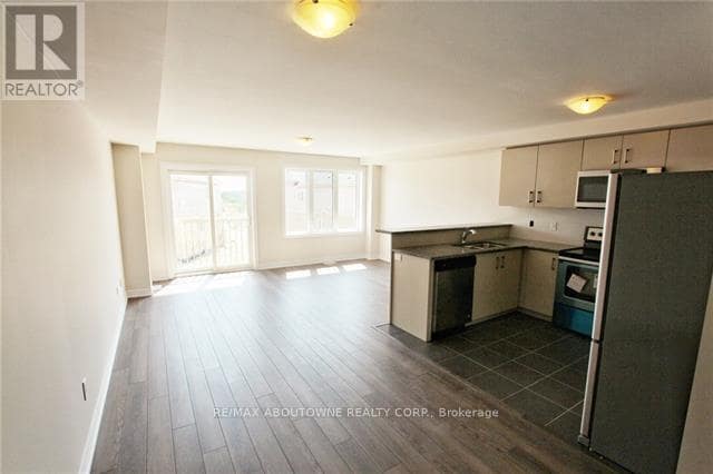 Photo - 81 Pettitt Dr