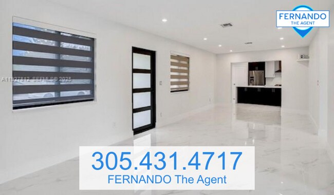 Photo - 7881 Hope St