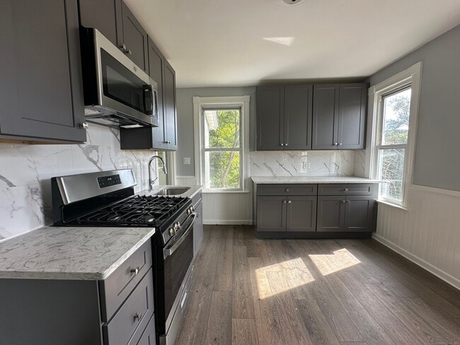 Building Photo - 12 Rockwood Ave Unit 2nd floor Rental
