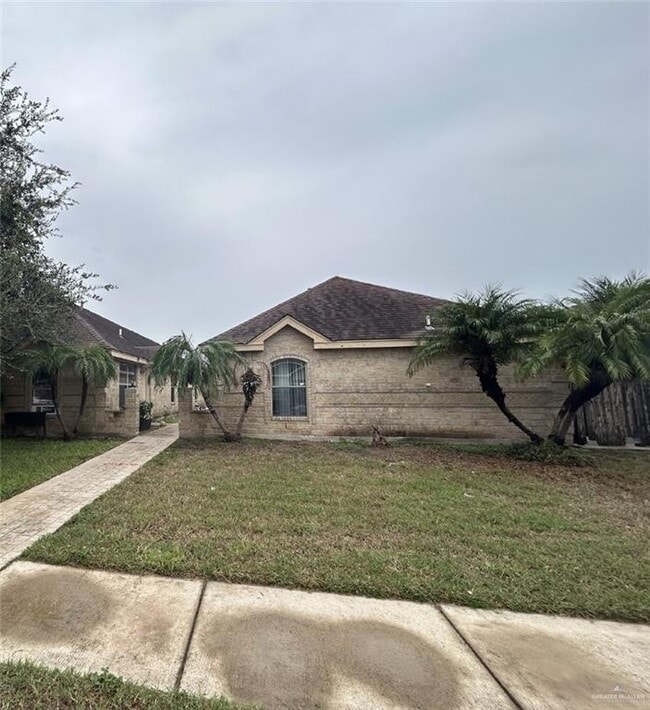 Building Photo - 13 South Dr Unit 2