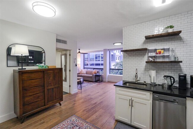 Photo - 1212 Guadalupe St Unidad 310