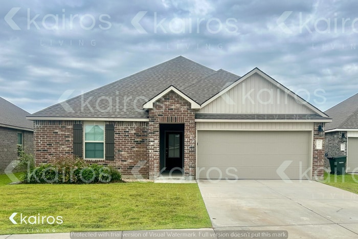 Photo - 402 Mango Dr House