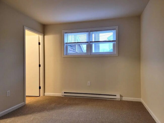 Photo - 675 E Main St Unidad B2