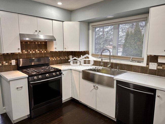 Photo - 13808 Frontier Ln